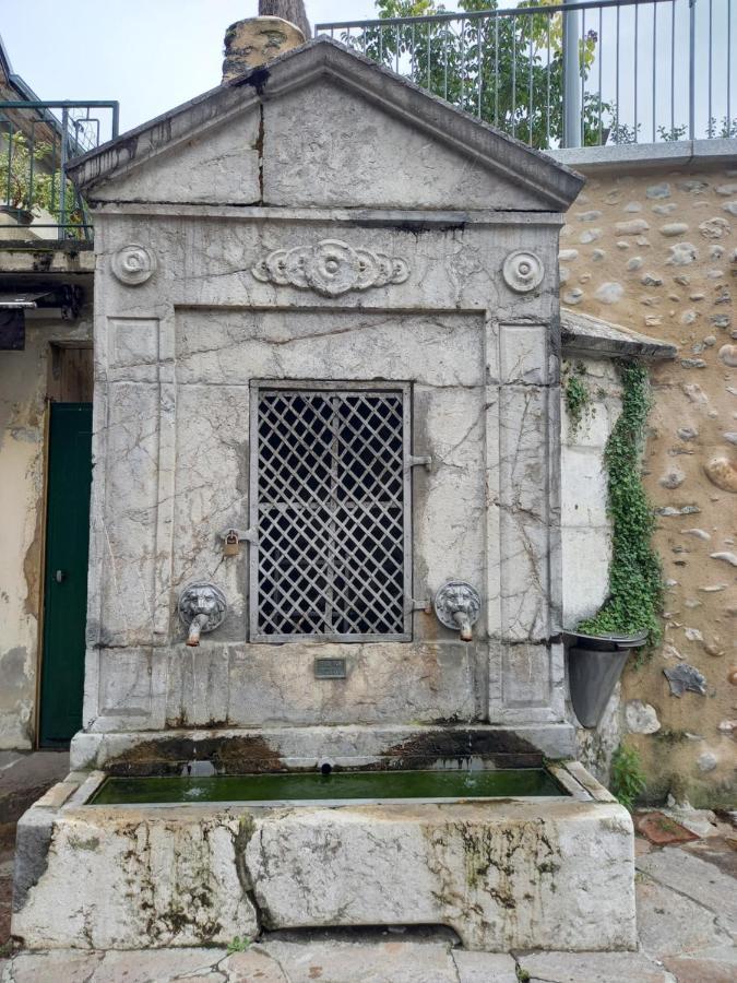1 Passage Du Chateau Rumilly  Dış mekan fotoğraf